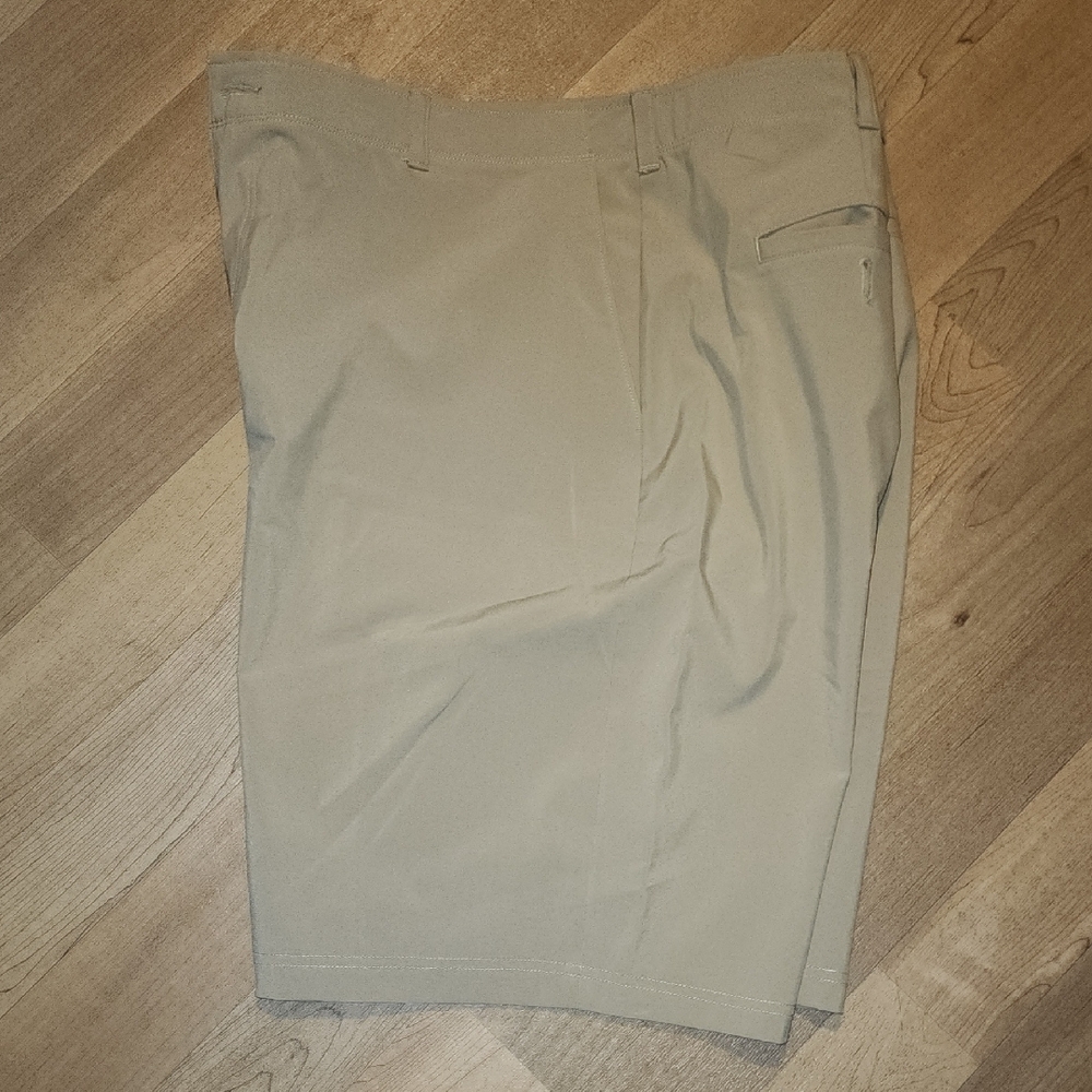 Ben Hogan Men's Tan Golf Shorts